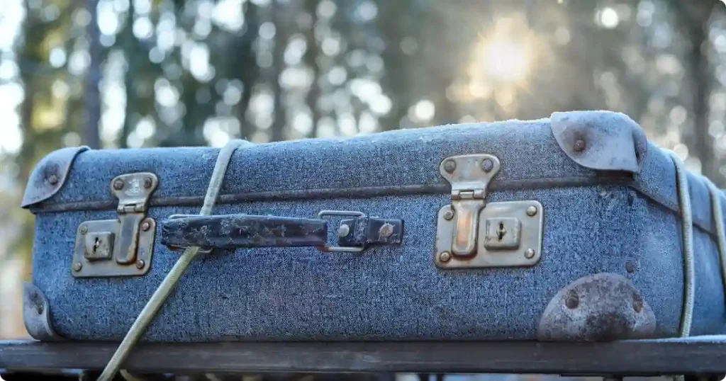 Hardside polycarbonate vs softside nylon luggage comparison side by side